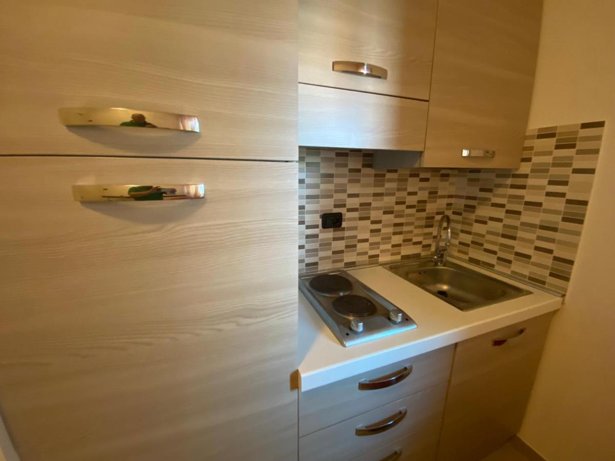 מיסאנו אדריאטיקו Residence Roxy מראה חיצוני תמונה