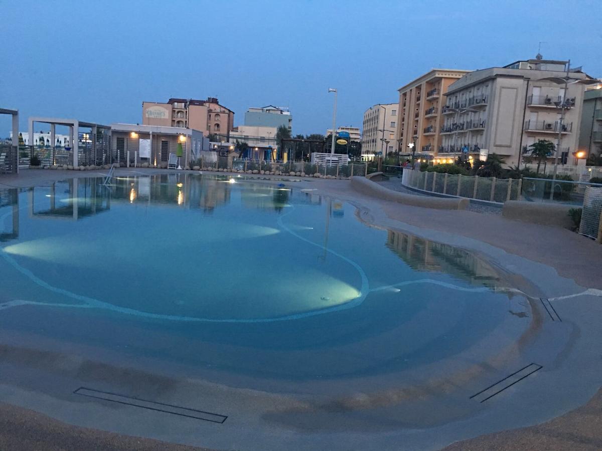 מיסאנו אדריאטיקו Residence Roxy מראה חיצוני תמונה