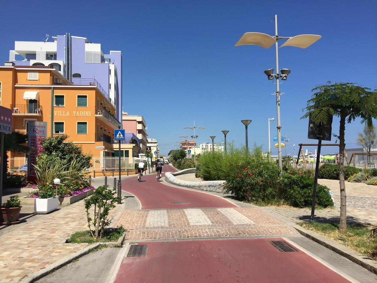 מיסאנו אדריאטיקו Residence Roxy מראה חיצוני תמונה