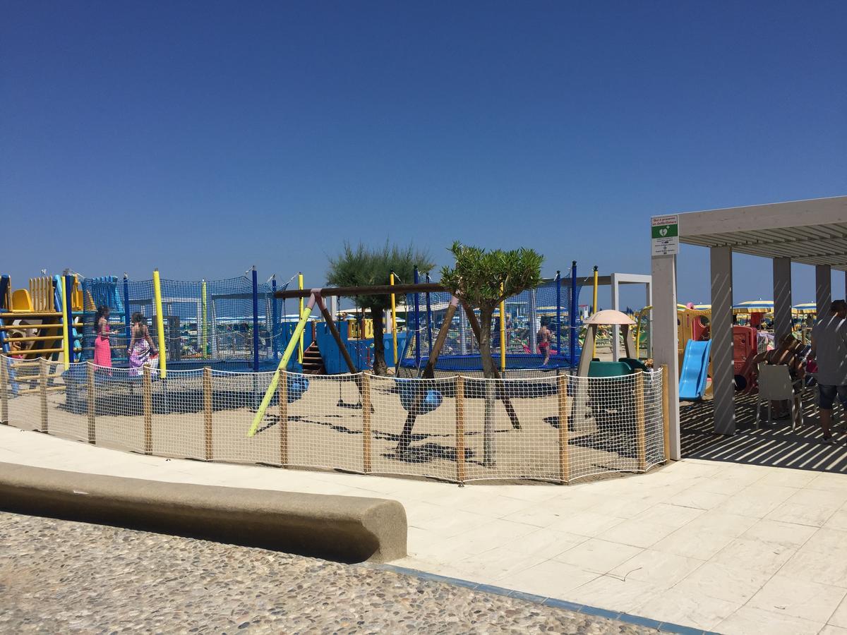 מיסאנו אדריאטיקו Residence Roxy מראה חיצוני תמונה