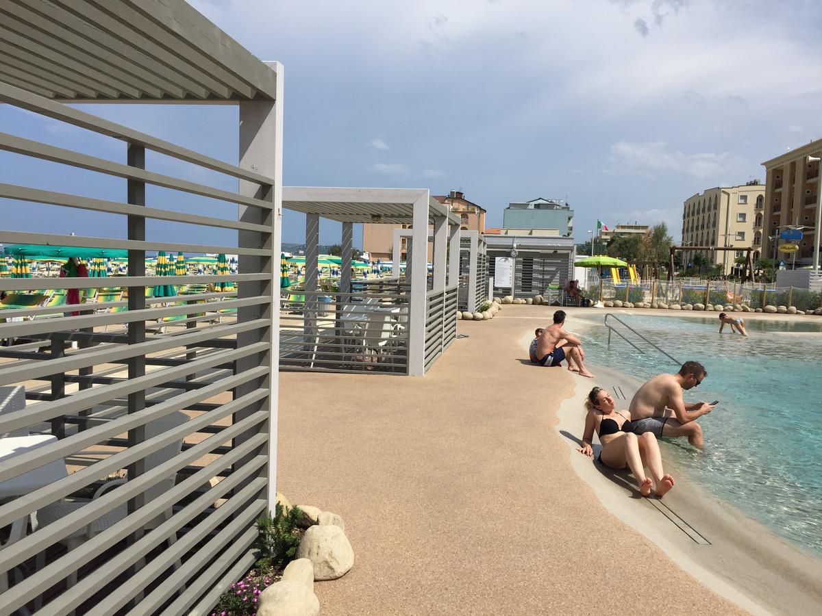 מיסאנו אדריאטיקו Residence Roxy מראה חיצוני תמונה