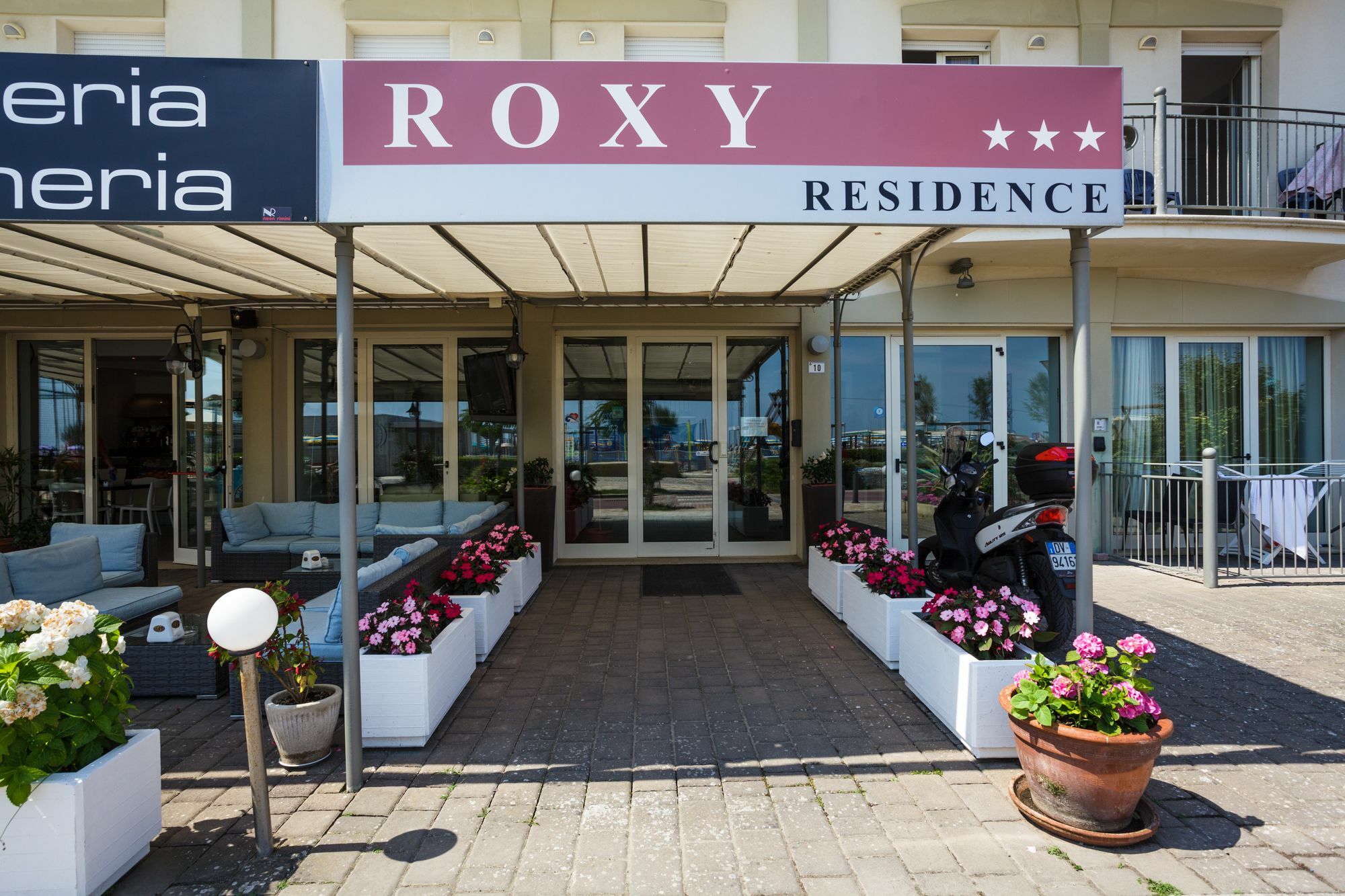 מיסאנו אדריאטיקו Residence Roxy מראה חיצוני תמונה